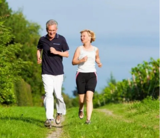 50歲後查腦CT，出現這4種問題，不需要特殊治療，別被坑了