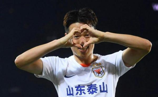 給山東泰山的首發球員打個分