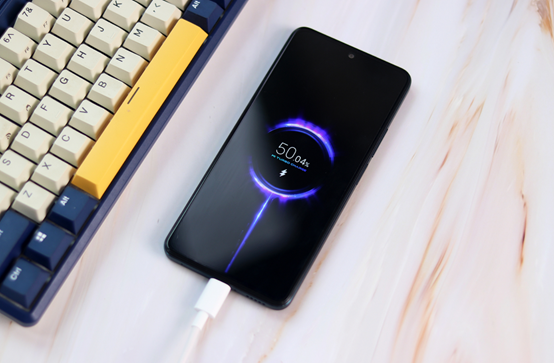 紅米Note11 pro+開箱，真機上手質感超預期，直邊設計方向對了？