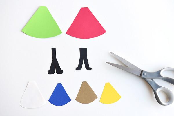 扭扭棒配合彩紙做的小木偶，簡單又可愛，幼兒園小朋友的最愛