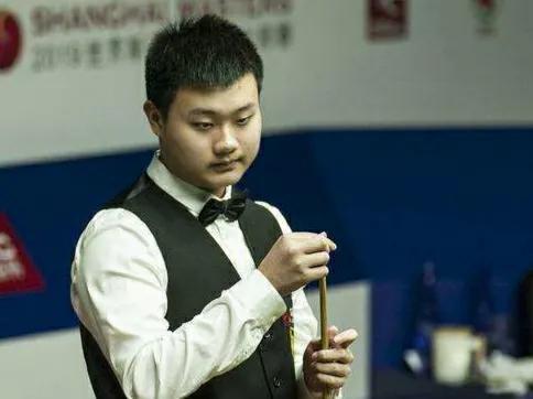 盤點中國斯諾克的00後選手們:顏丙濤龐俊旭領銜9名職業選手 盤點中國斯諾克的00後選手們:顏丙濤龐俊旭領銜9名職業選手