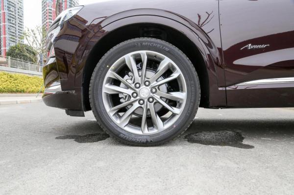 常被認成“昂科雷”,油耗8.2L的六座SUV,昂科旗艾維亞能買嗎? 常被認成“昂科雷”,油耗8.2L的六座SUV,昂科旗艾維亞能買嗎?
