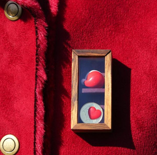 木材成為首飾並不輸於寶石，凝結非凡智慧結晶，也能化腐朽為神奇