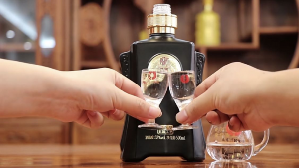 誰敢說山東無好酒？這4款都是純糧美酒，山東人都知道