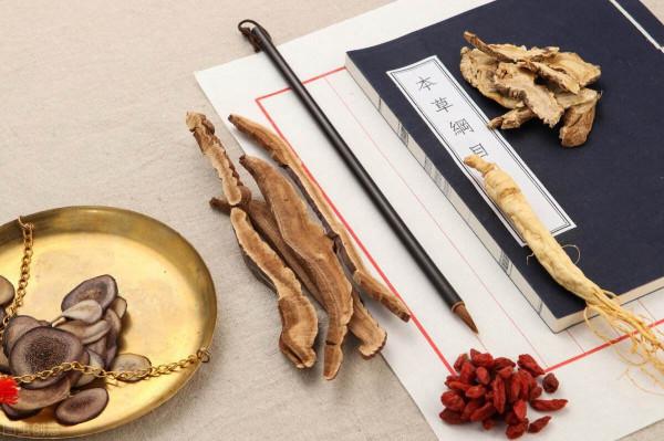 更年期潮熱出汗,心煩失眠?中醫1個方子,補肝腎健脾胃,助睡眠 更年期潮熱出汗,心煩失眠?中醫1個方子,補肝腎健脾胃,助睡眠