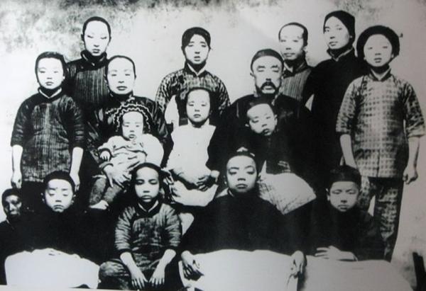 滿門將才!12個子女皆是人中龍鳳,1位省委書記,1位上將1位主席 滿門將才!12個子女皆是人中龍鳳,1位省委書記,1位上將1位主席