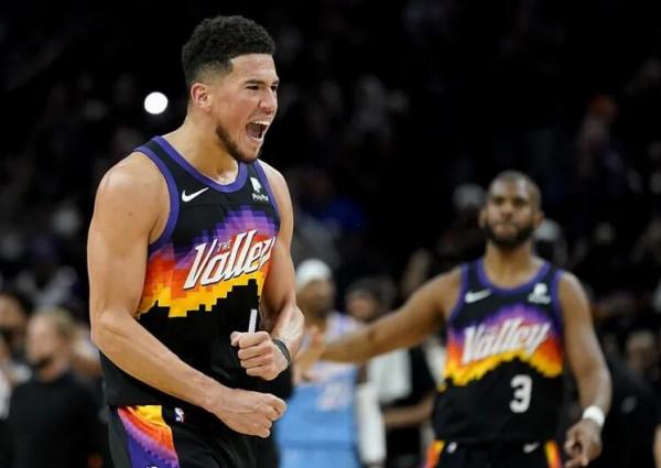 狀態火熱！布克全場砍下26分3籃板4助攻3搶斷1封蓋