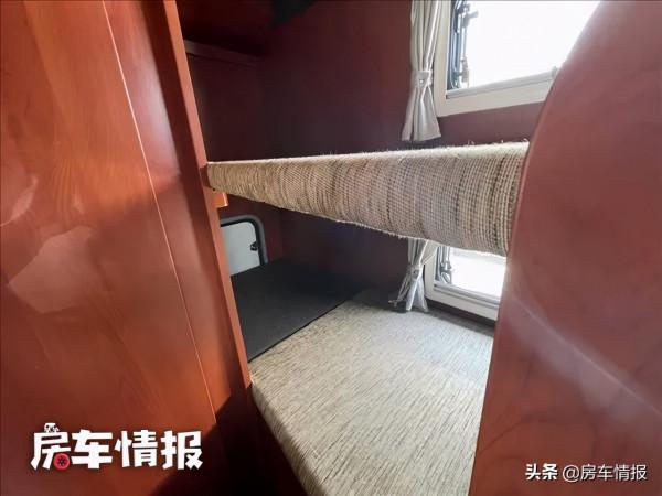 豐田四驅輕卡房車,柴油動力自動擋,長度僅4.9米內部空間卻很大 豐田四驅輕卡房車,柴油動力自動擋,長度僅4.9米內部空間卻很大