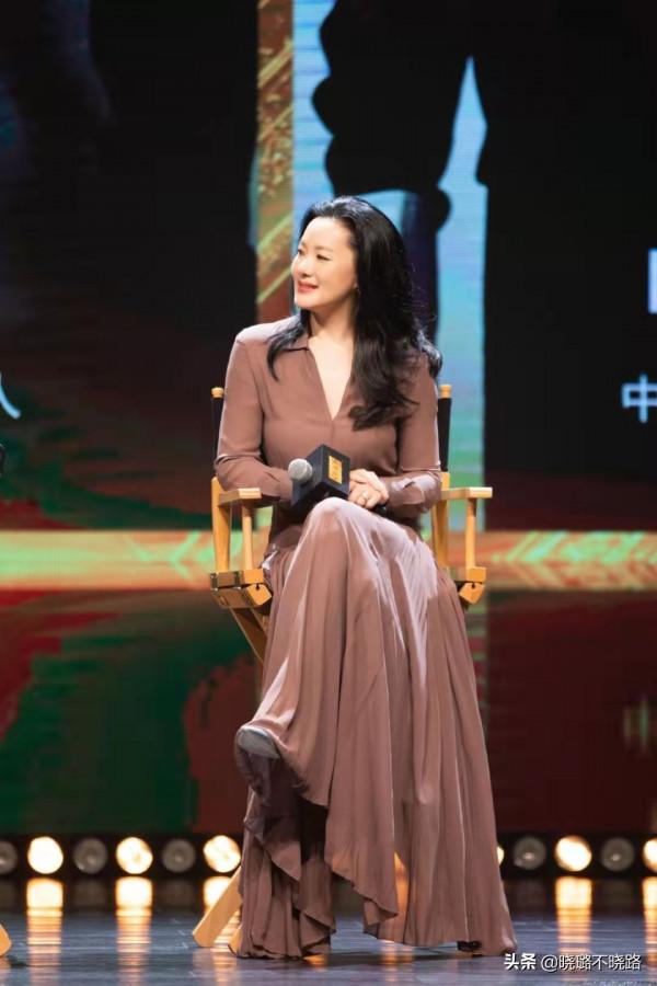 腿粗、胯寬女人，別“塞褲腰”了！學學詠梅的藏肉穿法，真實用