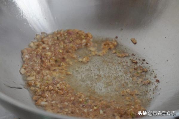 綠胡椒牛排，現磨現吃，味道就是不一樣
