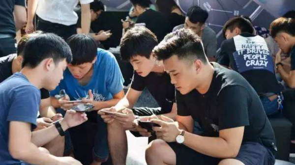 春節開黑7天真實體驗 終於選出幾款靠譜的遊戲手機