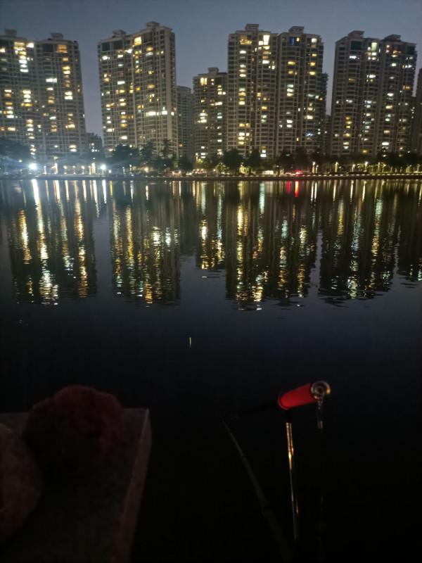 頂漂數次皆不中，精彩的瞬間是三抄網