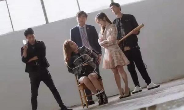 把創下收視紀錄的港劇翻拍成這樣,TVB是沒人可用了嗎? 把創下收視紀錄的港劇翻拍成這樣,TVB是沒人可用了嗎?