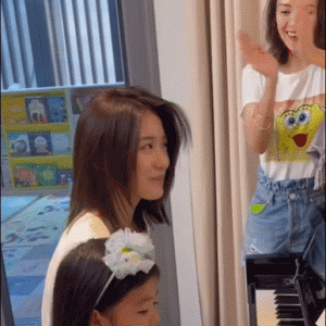 父母顏值逆天，孩子卻一言難盡？6位“長殘”星二代，簡直太可惜