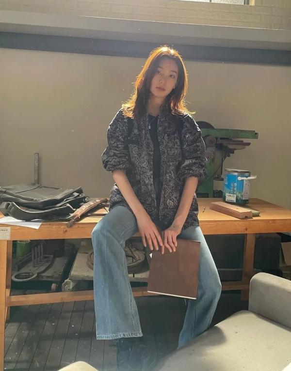 這個被嘲矮的超模火了!一臉硬傷,為啥還被Dior、Prada搶著寵? 這個被嘲矮的超模火了!一臉硬傷,為啥還被Dior、Prada搶著寵?