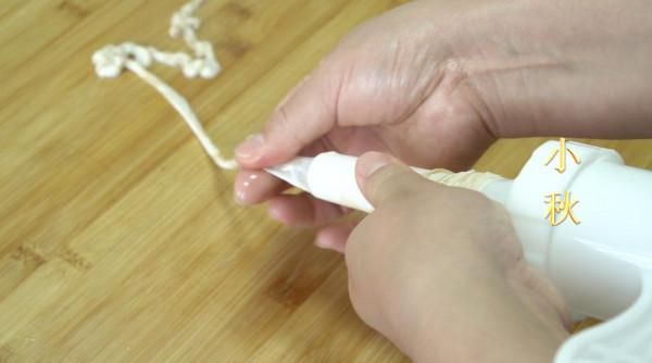 豬肉脆皮腸，想吃就自己在家做，告訴你比例，做一次吃3月沒問題