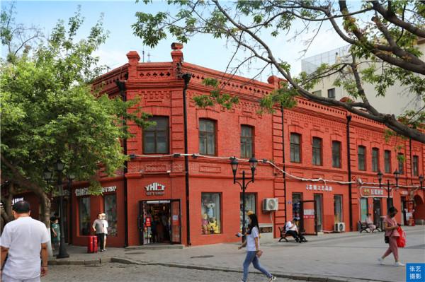 哈爾濱有條堪稱亞洲第一街:仿歐建築71棟,“黃金”鋪就的石頭路 哈爾濱有條堪稱亞洲第一街:仿歐建築71棟,“黃金”鋪就的石頭路