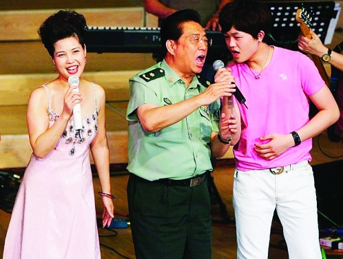 人前是乖寶,人後卻作死?這7位星二代,堪稱“坑爹小能手” 人前是乖寶,人後卻作死?這7位星二代,堪稱“坑爹小能手”