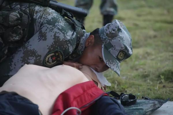 &OpenCurlyDoubleQuote;衛&rdquo;戰而生，&OpenCurlyDoubleQuote;醫&rdquo;路有我