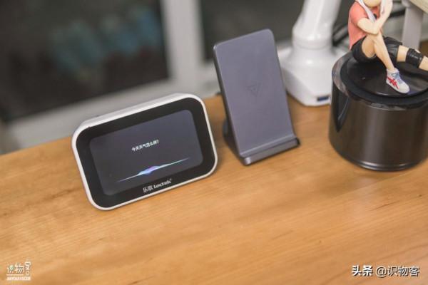 向我的桌搭邁出的第一步——樂歌AI智慧電動升降桌體驗 向我的桌搭邁出的第一步——樂歌AI智慧電動升降桌體驗