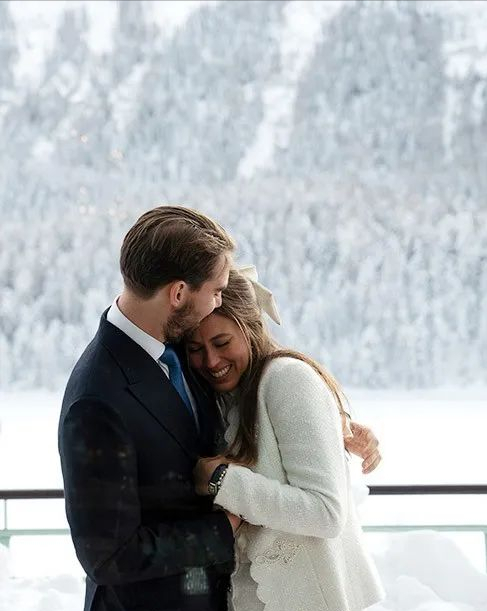 希臘王子與豪門千金連辦3場婚禮,億萬新娘的婚紗太壕了 希臘王子與豪門千金連辦3場婚禮,億萬新娘的婚紗太壕了