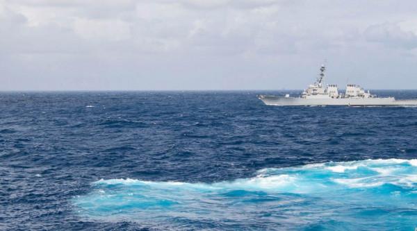 100枚核彈頭剛到，美軍艦就強闖西沙！美軍高官怕了：別忘了三次失敗