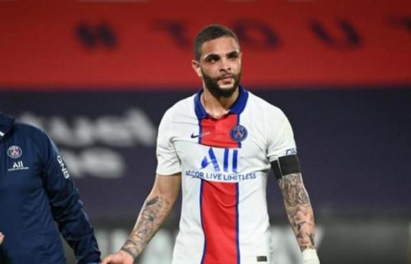 埃弗頓的迪涅和巴黎的庫爾扎瓦進入了那不勒斯的左後衛引援名單