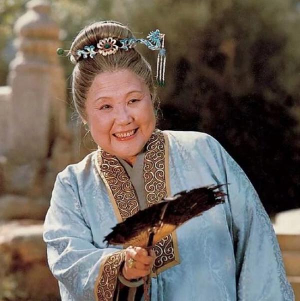 王熙鳳一生的命運,隱含在她出場的3個“一”裡 王熙鳳一生的命運,隱含在她出場的3個“一”裡