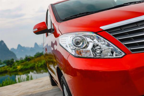 大空間的座艙 菱智PLUS旅行版三胎家庭新選擇! 大空間的座艙 菱智PLUS旅行版三胎家庭新選擇!