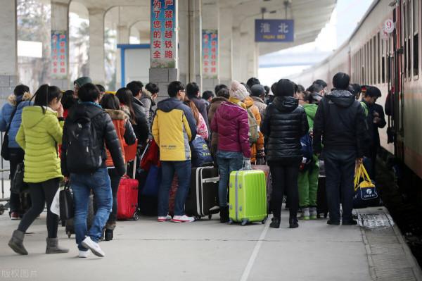 新一輪“封土令”正式啟動，復工沒幾天，農民工卻迎來“返鄉潮”