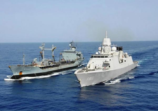 “七省”級護衛艦圖集（132圖）