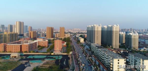 山東省的區劃調整，16個地級市之一，菏澤市為何有11個區縣？