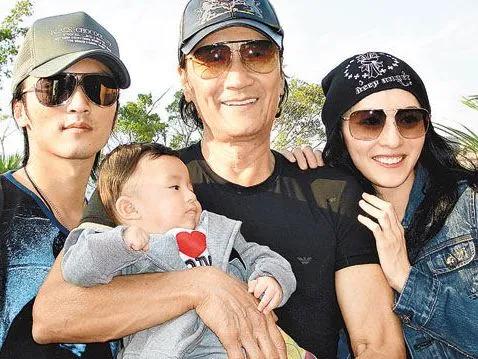 謝霆鋒爸爸和王力宏爸爸對比：老人的睿智和開明，藏在這裡