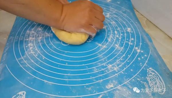 自制發麵餅的做法,鍋裡一烙,比吃麵包餅乾還過癮,真的太美妙了 自制發麵餅的做法,鍋裡一烙,比吃麵包餅乾還過癮,真的太美妙了