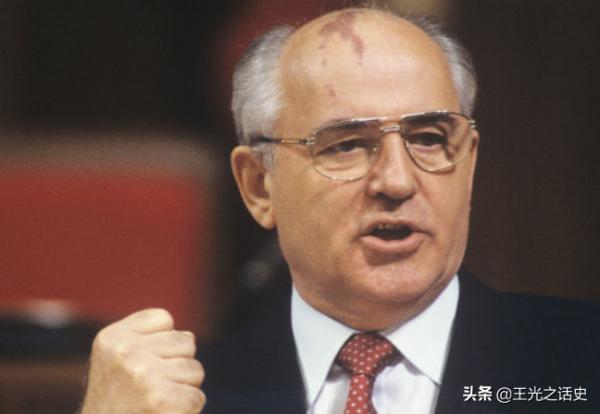 襲擊外國人、毆打警察,俄羅斯“納粹”為什麼無法無天? 襲擊外國人、毆打警察,俄羅斯“納粹”為什麼無法無天?