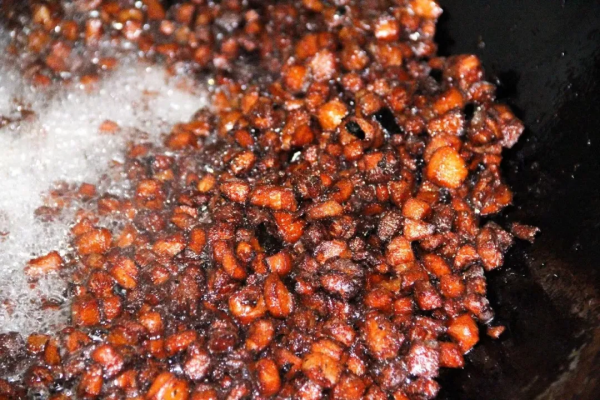 貴州人一年四季少不了的——脆哨油辣椒 貴州人一年四季少不了的——脆哨油辣椒