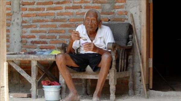 印尼146歲長壽老人自行絕食離世，老人：相對孤獨，死亡不算什麼