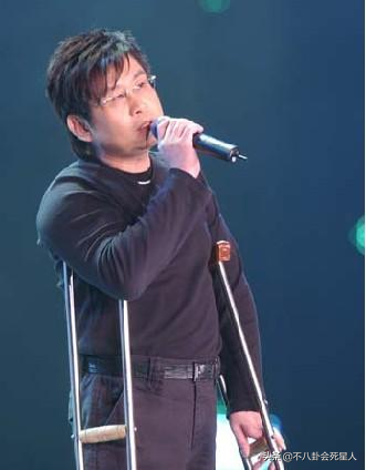 “身殘志堅”的6位殘疾藝人,個個才華橫溢,有的不到1歲就失明 “身殘志堅”的6位殘疾藝人,個個才華橫溢,有的不到1歲就失明