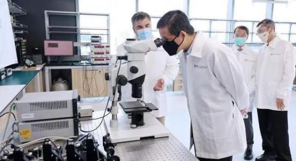 諾貝爾物理學獎得主領導 新加坡成立全球首個功能智慧材料研究院 諾貝爾物理學獎得主領導 新加坡成立全球首個功能智慧材料研究院