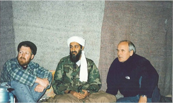 拉登妻子回憶丈夫被殺之夜：飛機軟迫降前驚醒，唸叨：美國人來了