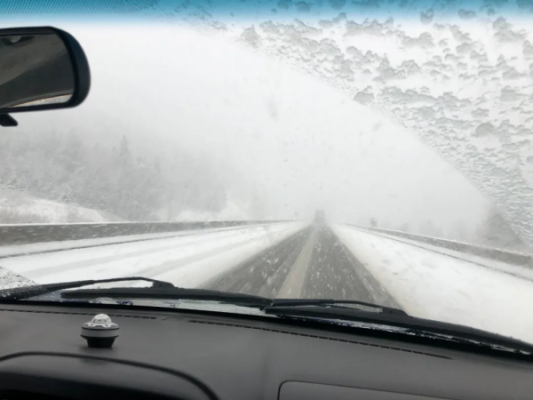 卑詩省公路多車連撞起火 6人重傷2危殆 車碎成渣 現場慘烈 緊急封路 卑詩省公路多車連撞起火 6人重傷2危殆 車碎成渣 現場慘烈 緊急封路