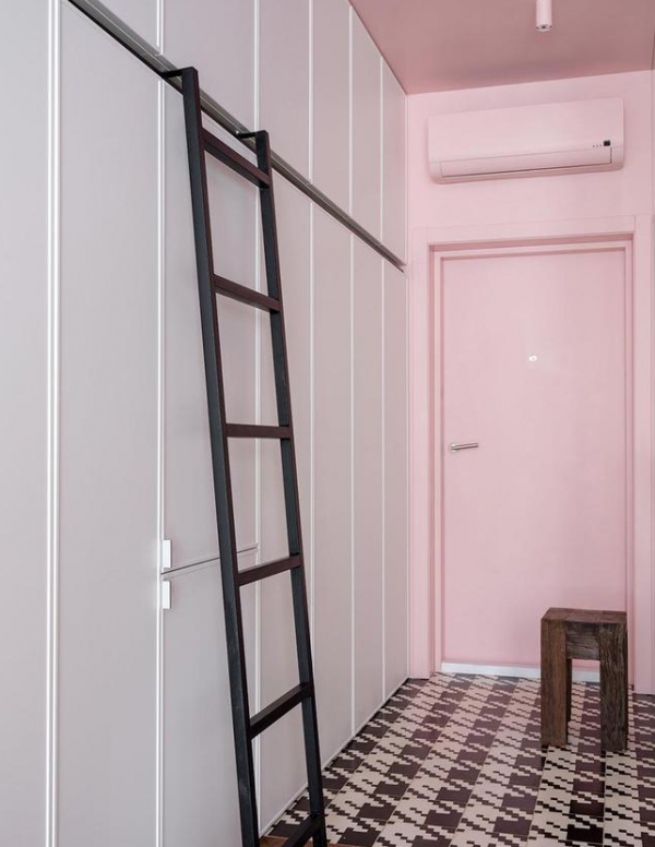 上海二口之家28㎡新房火了，憑一面牆的收納櫃圈粉無數，太實用了