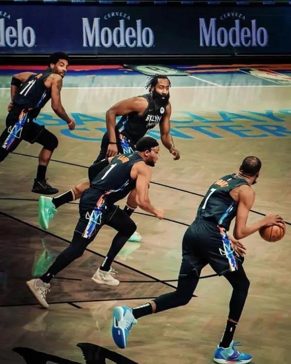 NBA戰報:勇士連勝終止,籃網不敵倒數第一,騎士擊潰雄鹿 NBA戰報:勇士連勝終止,籃網不敵倒數第一,騎士擊潰雄鹿