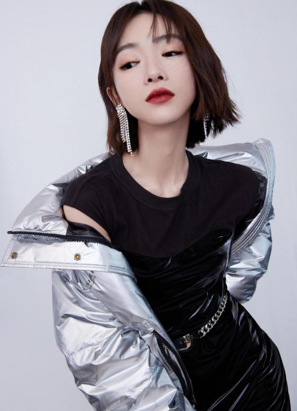 377號“女神”吳謹言