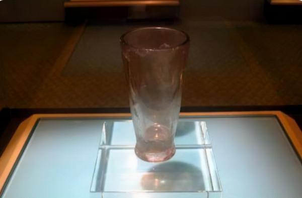 考古隊發掘戰國古墓，挖出特殊杯子，送往北京鑑定後興奮不已