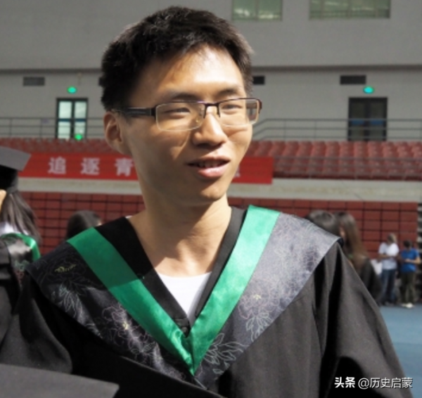 13歲貴州神童考上985，校長親自接見，為何一年後差點被勸退？