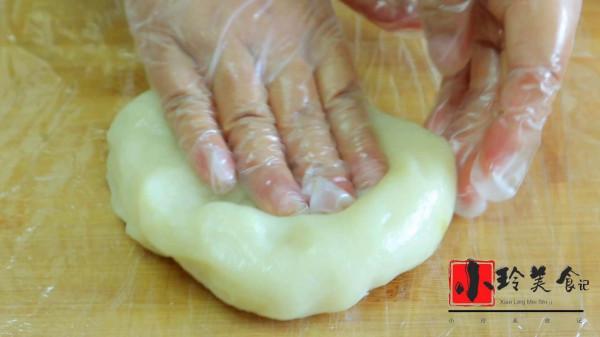 家裡有糯米粉可以試試這樣做，軟糯香甜還拉絲，比驢打滾還解饞