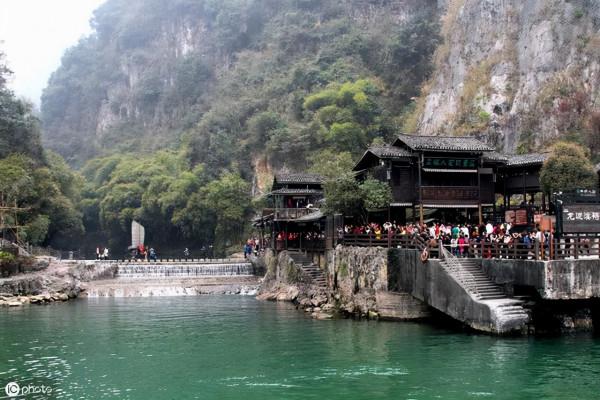餘秋雨經典散文:三峽 餘秋雨經典散文:三峽