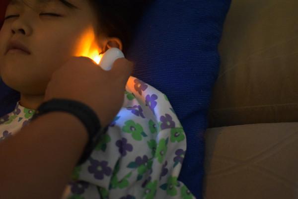 凡米耳溫計發光版體驗:夜裡也能用,老人孩子輕鬆測 凡米耳溫計發光版體驗:夜裡也能用,老人孩子輕鬆測