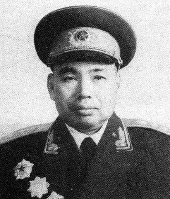 1947年孟良崮戰役，許世友怒摔粟裕電話，戰後不出來，怕被陳毅罵